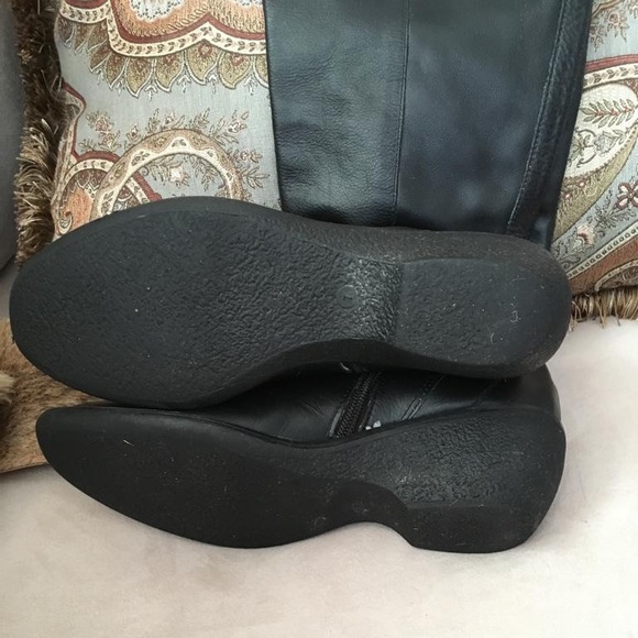 Leather Boots - Picture 6 of 6